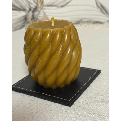 "Przeplataniec szczęścia"  Świece z naturalnego wosku pszczelego