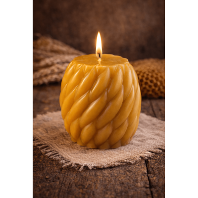 "Przeplataniec szczęścia"  Świece z naturalnego wosku pszczelego